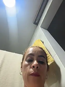 Natigoonzalez online show from 13, 5, 2026