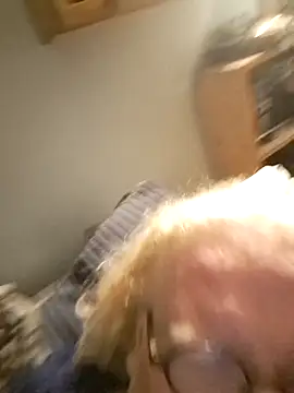 Snapshot of ChrisMtl83 chatting on 8, 4, 2026 ChrisMtl83 online show from 8, 4, 2026