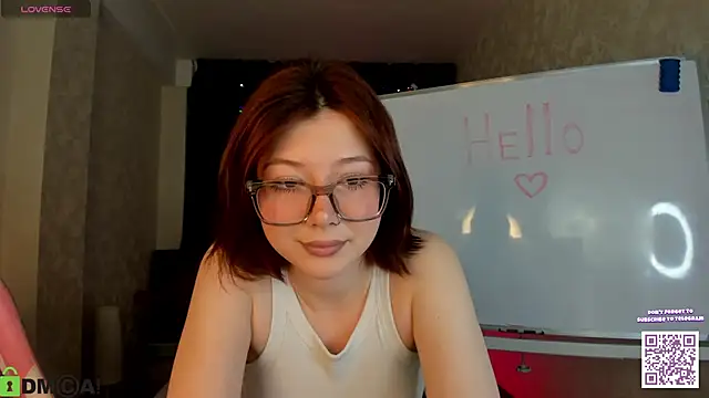 Lessi Panic online show from 28, 4, 2026