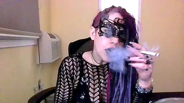 Snapshot of MistressSolena chatting on 4, 5, 2026 MistressSolena online show from 4, 5, 2026
