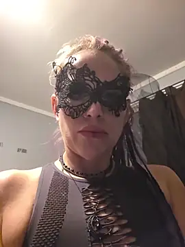 Snapshot of MistressSolena chatting on 19, 6, 2026 MistressSolena online show from 19, 6, 2026