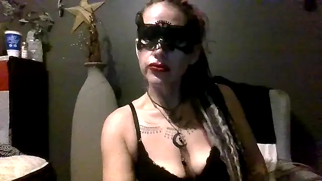 Snapshot of MistressSolena chatting on 9, 8, 2026 MistressSolena online show from 9, 8, 2026