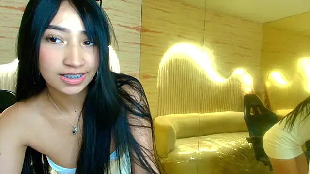 Snapshot of sol__r chatting on 14, 7, 2026 sol r online show from 14, 7, 2026