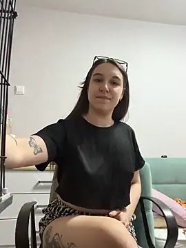 RiannaBrown online show from 16, 4, 2026