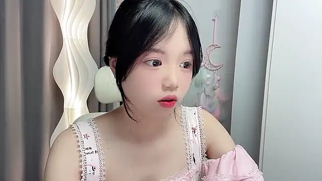 Xiaoqing00 online show from 25, 5, 2026