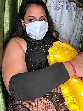 Snapshot of Desifiregirl chatting on 21, 6, 2026 Desifiregirl online show from 21, 6, 2026