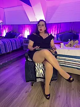 Jenifer cruz online show from 8, 5, 2026