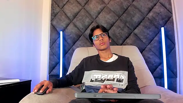 LiamKron online show from 22, 5, 2026