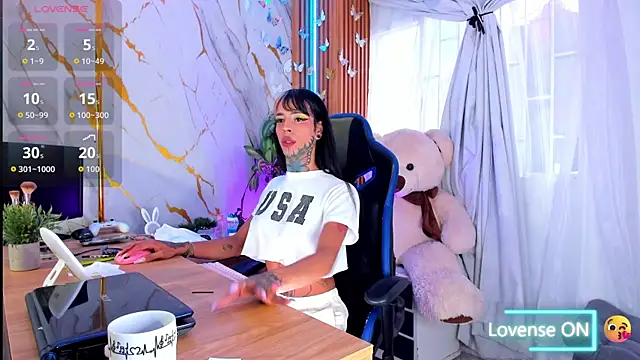 Dafne kee online show from 26, 6, 2026