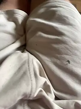 italianboy20cm online show from 14, 4, 2026