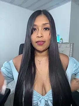 Snapshot of Simplemente_Aurora chatting on 10, 7, 2026 Simplemente Aurora online show from 10, 7, 2026