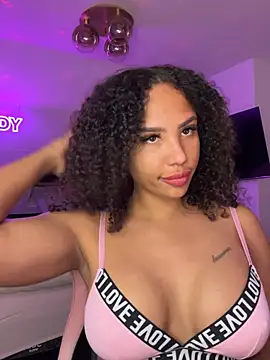 princessromyindy online show from 17, 4, 2026