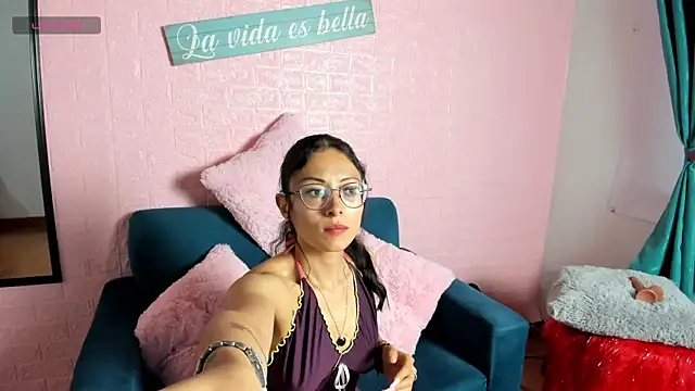 Snapshot of Kat_santana chatting on 9, 4, 2026 Kat santana online show from 9, 4, 2026