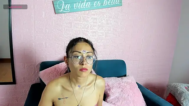 Snapshot of Kat_santana chatting on 11, 4, 2026 Kat santana online show from 11, 4, 2026