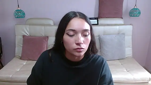 Marianne Cam online show from 4, 5, 2026