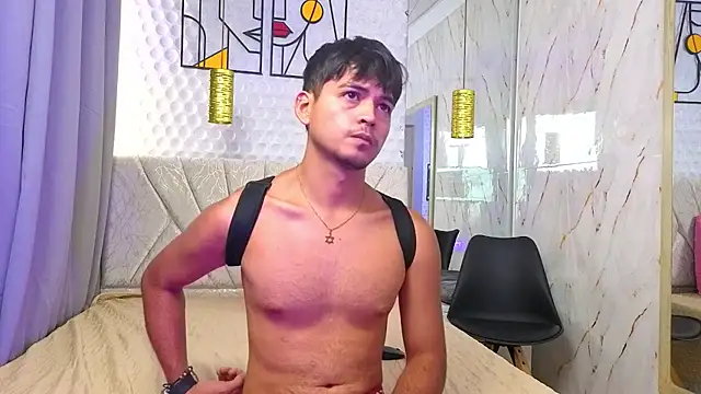 Snapshot of max_wine_ chatting on 9, 4, 2026 max wine online show from 9, 4, 2026