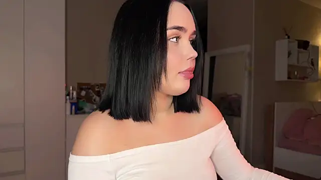 Snapshot of lola_raze chatting on 4, 7, 2026 lola raze online show from 4, 7, 2026