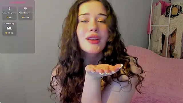 Snapshot of ChloeBlisss chatting on 20, 6, 2026 ChloeBlisss online show from 20, 6, 2026