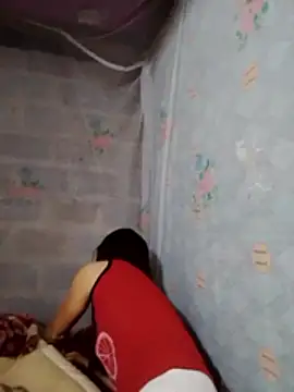  Lyly pussy  online show from 19, 4, 2026