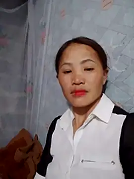  Lyly pussy  online show from 22, 4, 2026