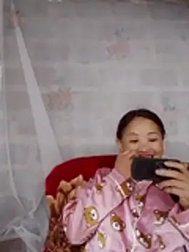  Lyly pussy  online show from 15, 5, 2026