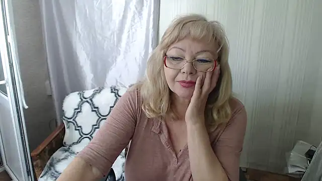Snapshot of LavandaMay chatting on 30, 4, 2026 LavandaMay online show from 30, 4, 2026