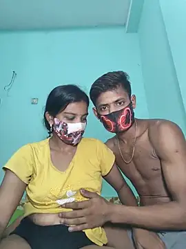 Hot-Couple4 online show from 24, 5, 2026