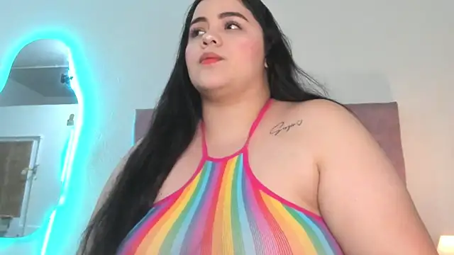 Snapshot of laurenlaine chatting on 13, 5, 2026 laurenlaine online show from 13, 5, 2026