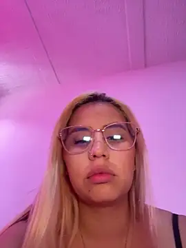 Snapshot of Aliss_Taylor1 chatting on 28, 4, 2026 Aliss Taylor1 online show from 28, 4, 2026