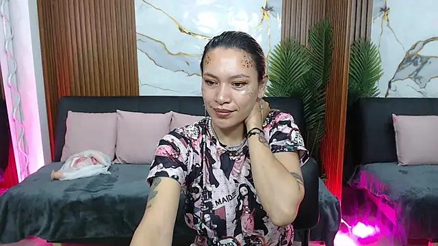 alonddra tay online show from 20, 4, 2026