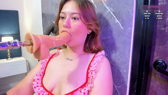 Snapshot of iza_grey chatting on 2, 6, 2026 iza grey online show from 2, 6, 2026