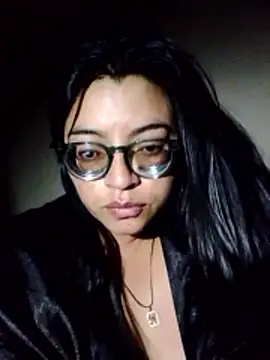 Snapshot of SOFI__10 chatting on 18, 4, 2026 SOFI 10 online show from 18, 4, 2026
