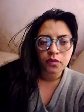 Snapshot of SOFI__10 chatting on 25, 4, 2026 SOFI 10 online show from 25, 4, 2026