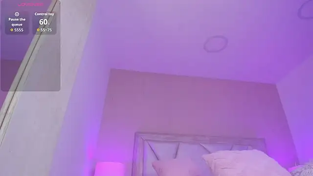 ChloeCartier online show from 19, 4, 2026