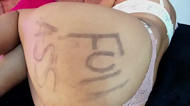 Snapshot of Mia_Nasty_Dirty chatting on 12, 4, 2026 Mia Nasty Dirty online show from 12, 4, 2026