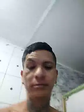 Snapshot of elchamogabotiktok chatting on 23, 4, 2026 elchamogabotiktok online show from 23, 4, 2026