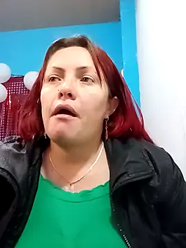 carolinhe26 online show from 20, 4, 2026