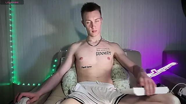 Snapshot of Travis_Gracile chatting on 21, 6, 2026 Travis Gracile online show from 21, 6, 2026