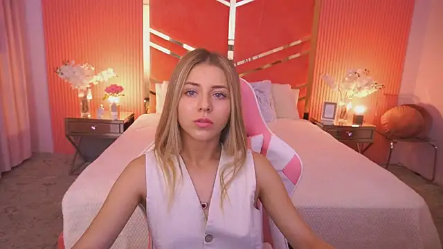 DoveLovee online show from 12, 6, 2026