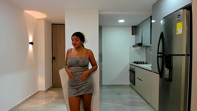 Luxury pleasure 2 online show from 19, 4, 2026