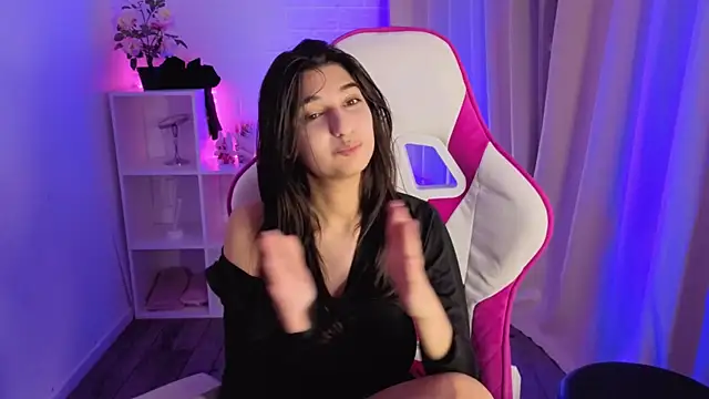 JasminAvily online show from 19, 4, 2026