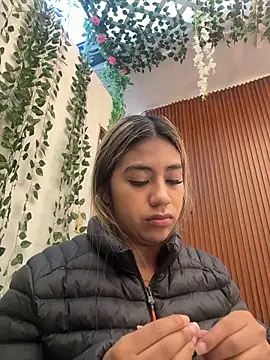 Kimmiebellarie online show from 12, 6, 2026