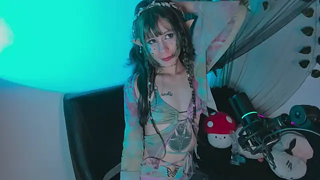 Lucy Jade online show from 14, 4, 2026
