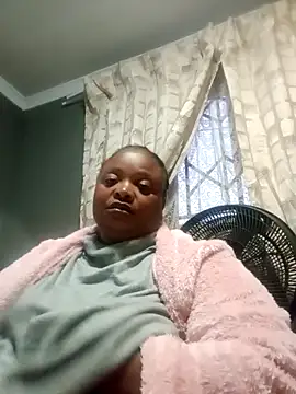 Snapshot of SweetBelly1 chatting on 6, 5, 2026 SweetBelly1 online show from 6, 5, 2026