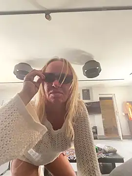 parisheliton online show from 18, 4, 2026