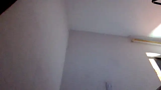 Snapshot of andrew_1520 chatting on 15, 10, 2025 andrew 1520 online show from 15, 10, 2025