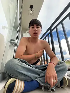 martinbakeer online show from 12, 4, 2026