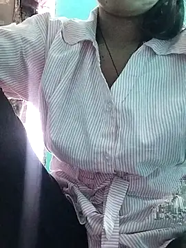 Snapshot of Liviya__225__ chatting on 13, 4, 2026 Liviya 225 online show from 13, 4, 2026