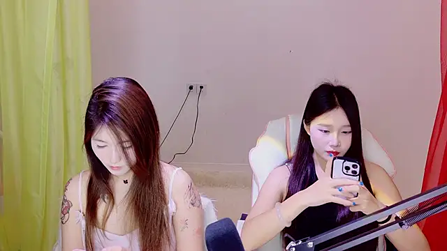 Xiongchumo1120 online show from 26, 4, 2026
