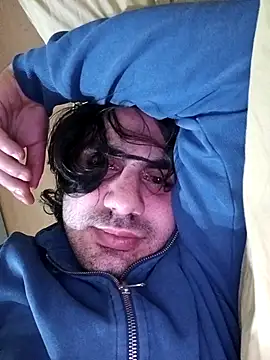 sangreal1996 online show from 15, 4, 2026